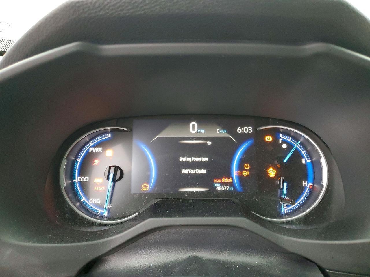 2025 Toyota Rav4 - zdjęcie 9