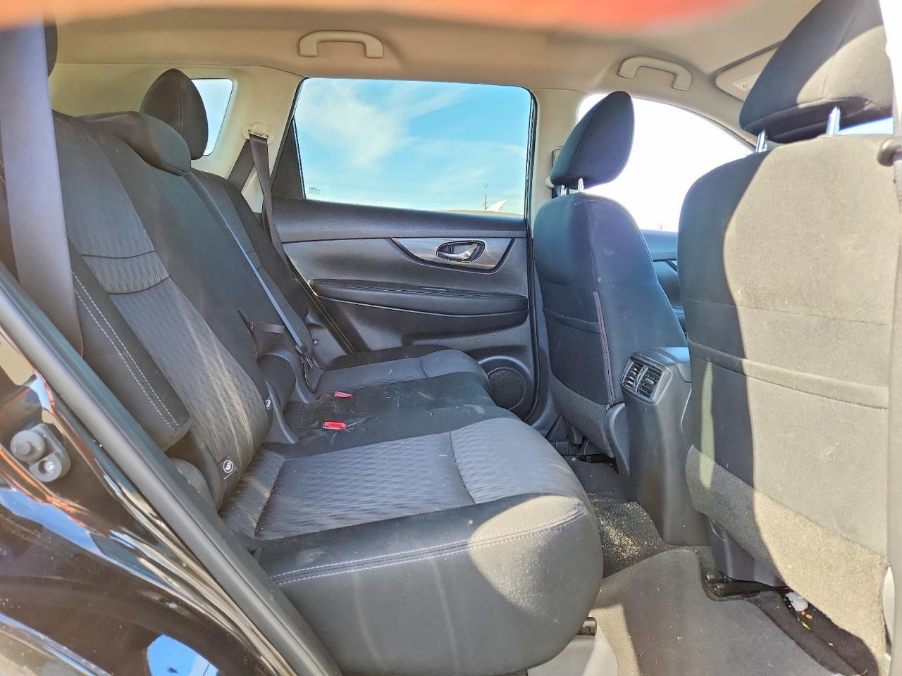 2017 Nissan Rogue S - zdjęcie 11