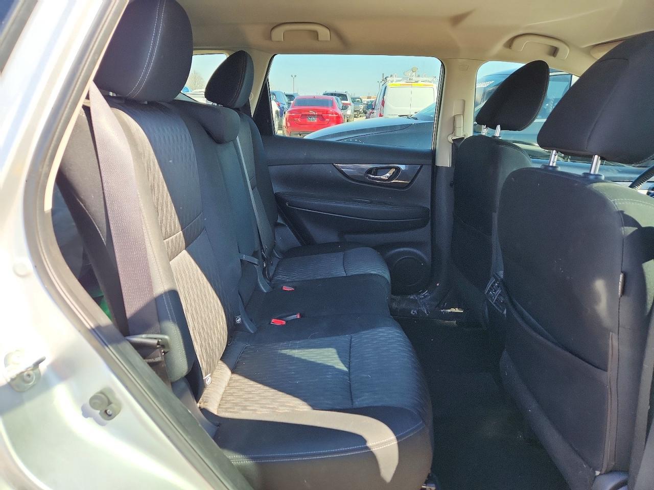 2020 Nissan Rogue Sv - zdjęcie 5