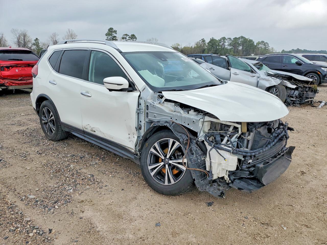 2019 Nissan Rogue Sv - zdjęcie 4