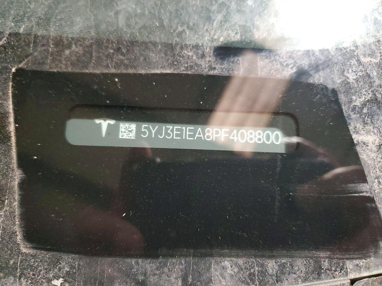 2023 Tesla Model 3 - zdjęcie 12