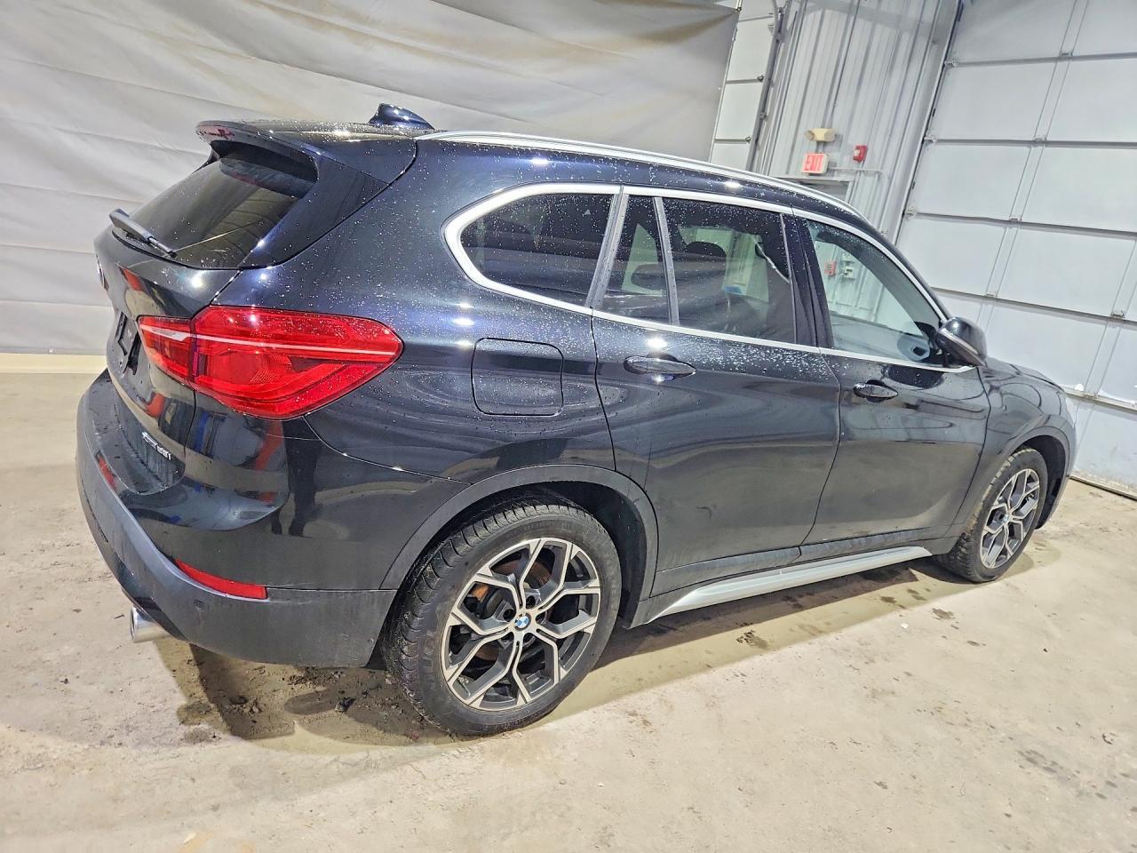 2020 BMW X1 xDrive28I - zdjęcie 3
