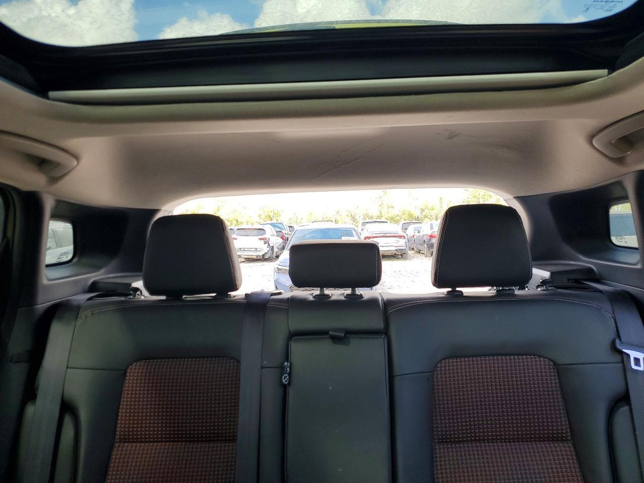 2025 Nissan Kicks S - zdjęcie 10