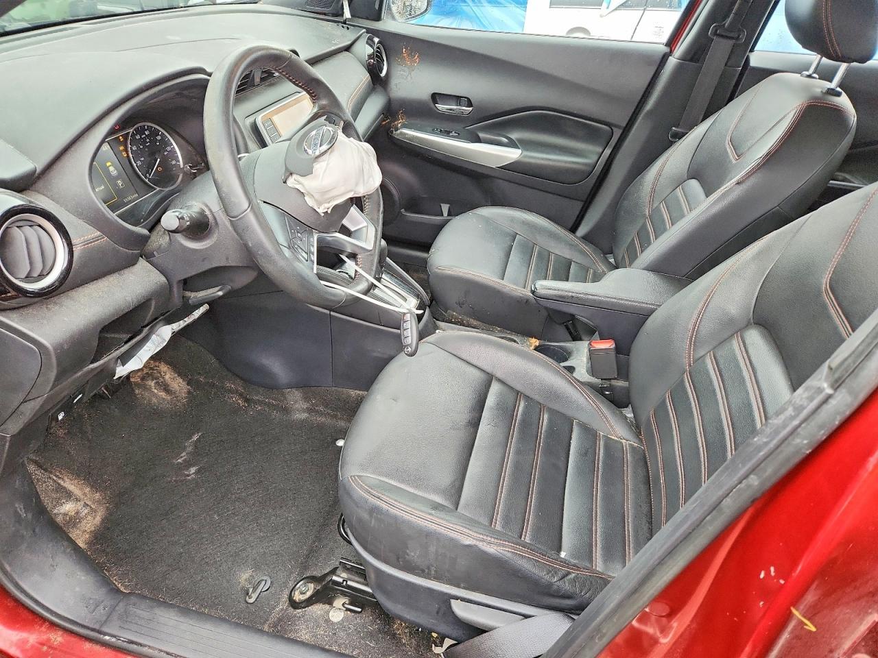 2020 Nissan Kicks Sr - zdjęcie 7