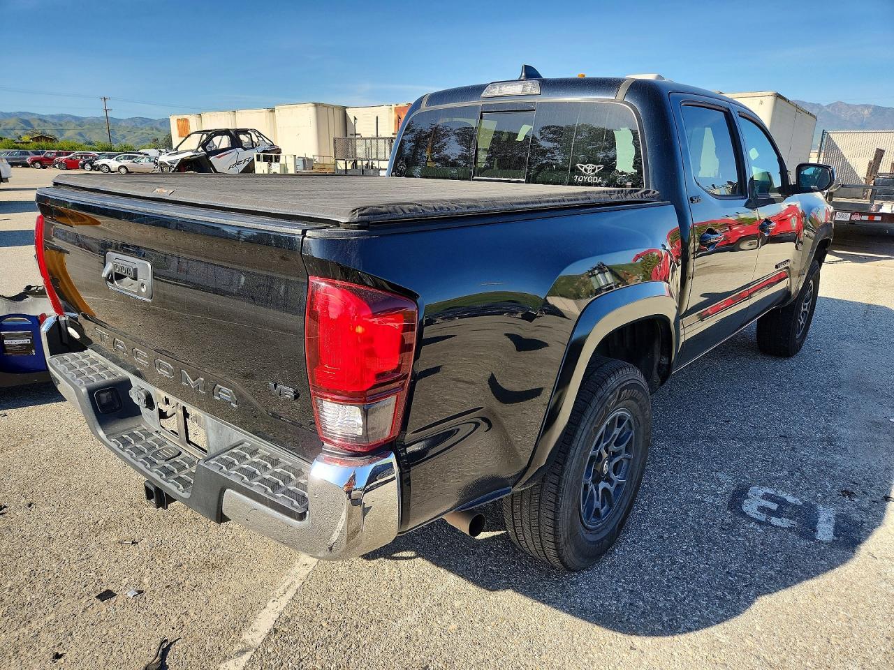 2020 Toyota Tacoma Sr5 V6 - zdjęcie 3