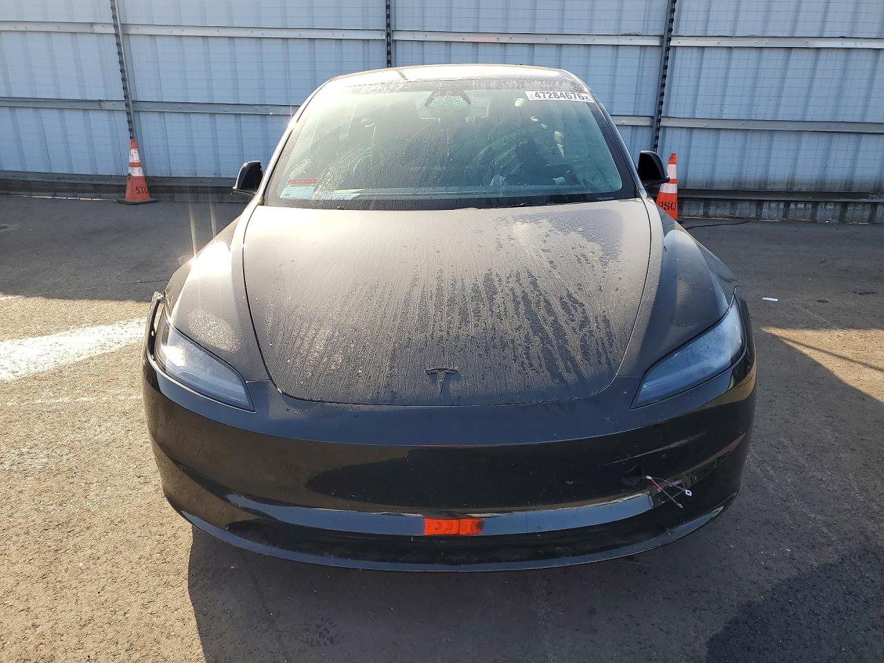2026 Tesla Model 3 - zdjęcie 5