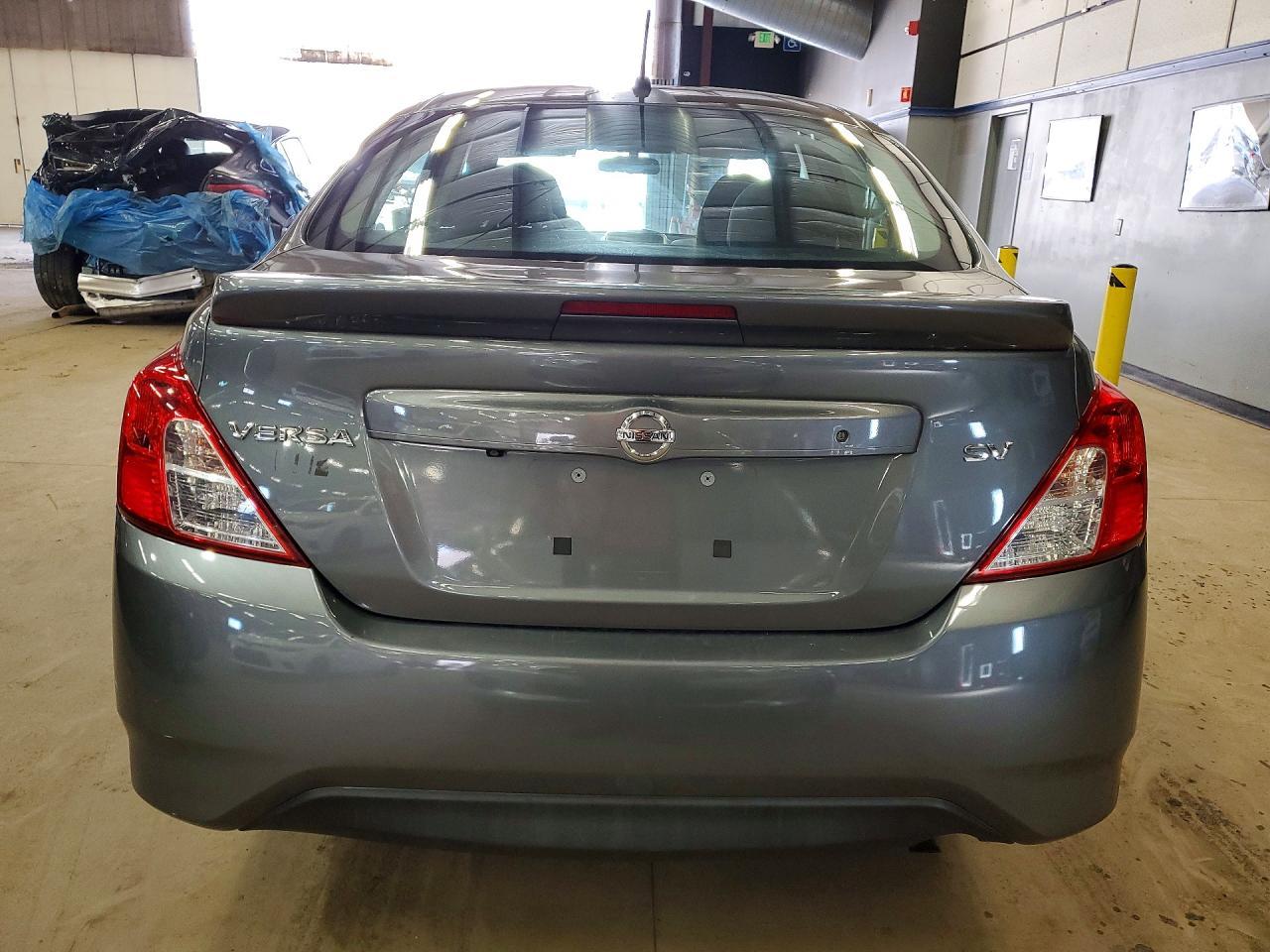 2019 Nissan Versa Sv - zdjęcie 6