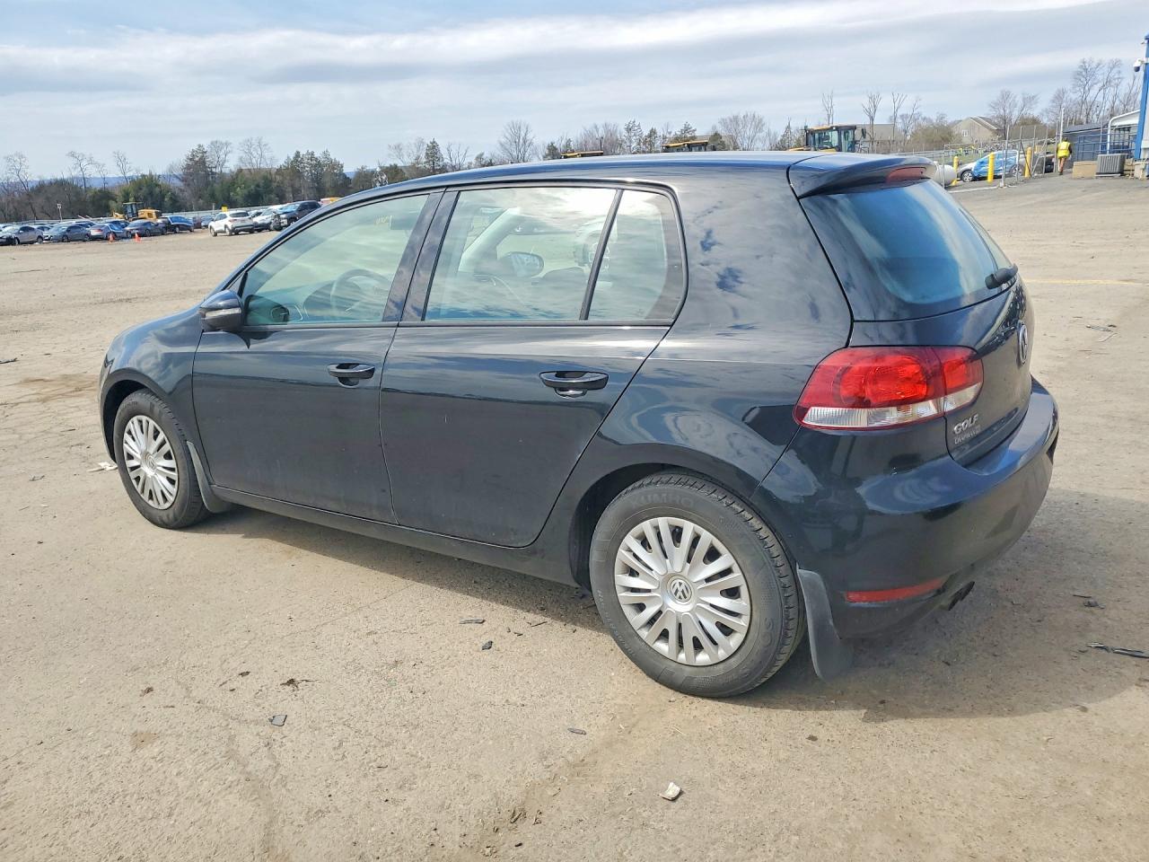 2013 Volkswagen Golf - zdjęcie 2