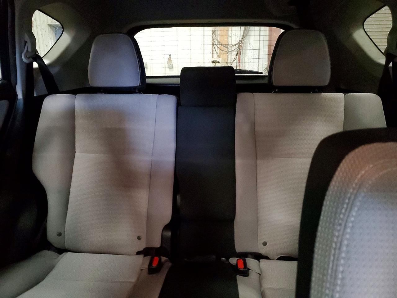 2017 Toyota Rav4 Xle - zdjęcie 10