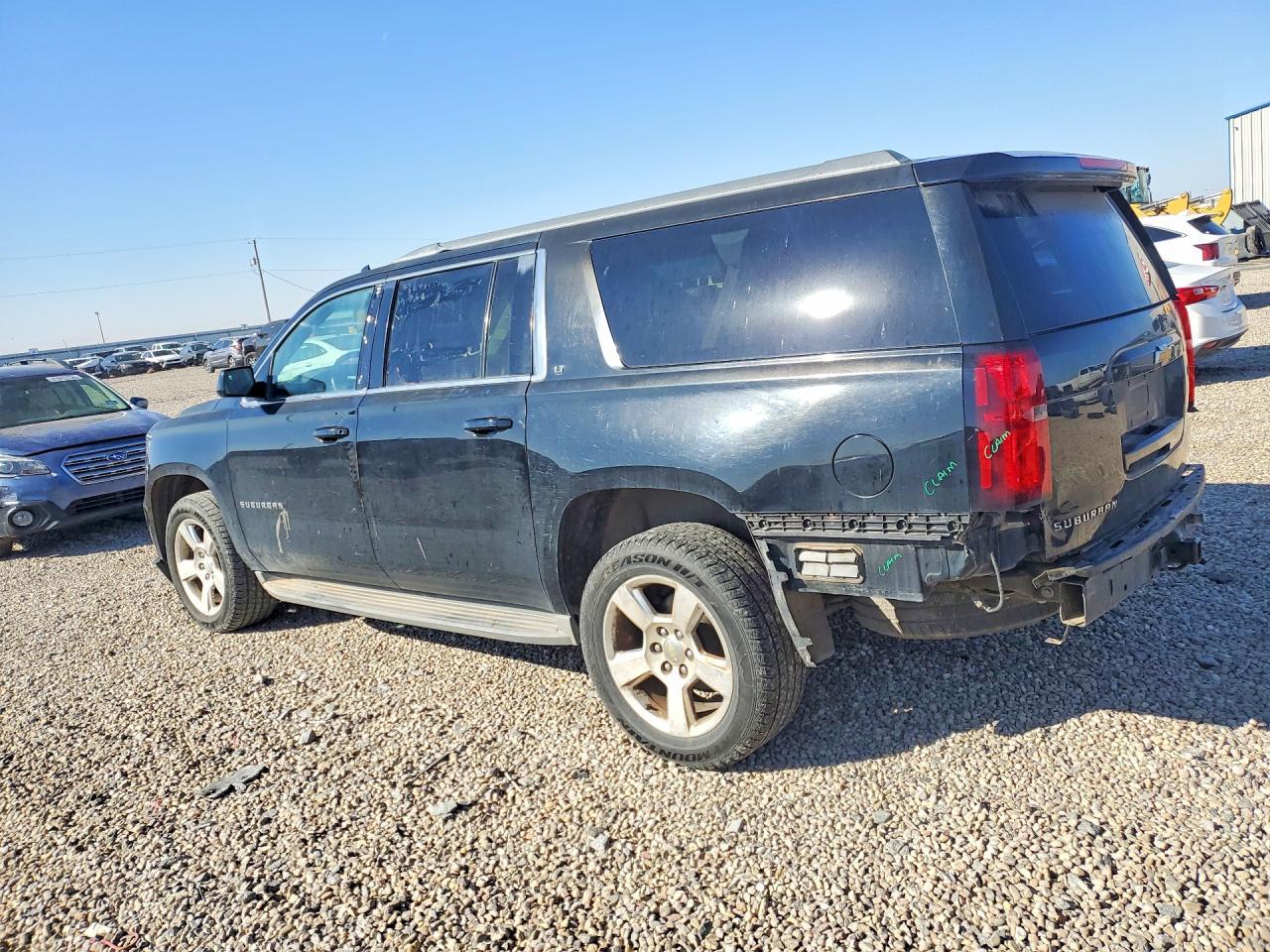 2015 Chevrolet Suburban C1500 Lt - zdjęcie 2