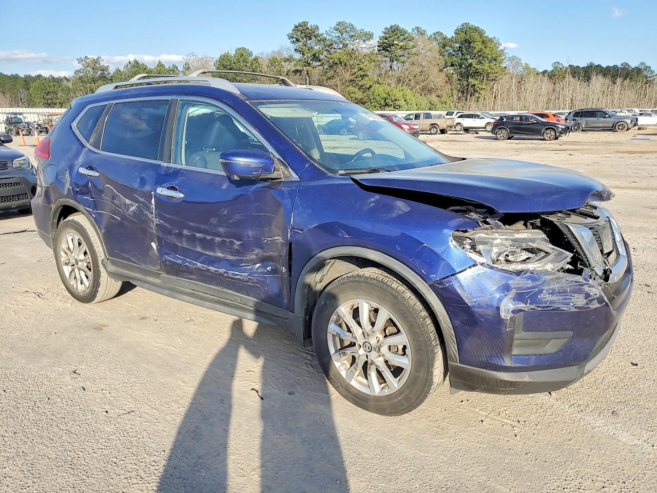 Nissan Rogue - zdjęcie 4