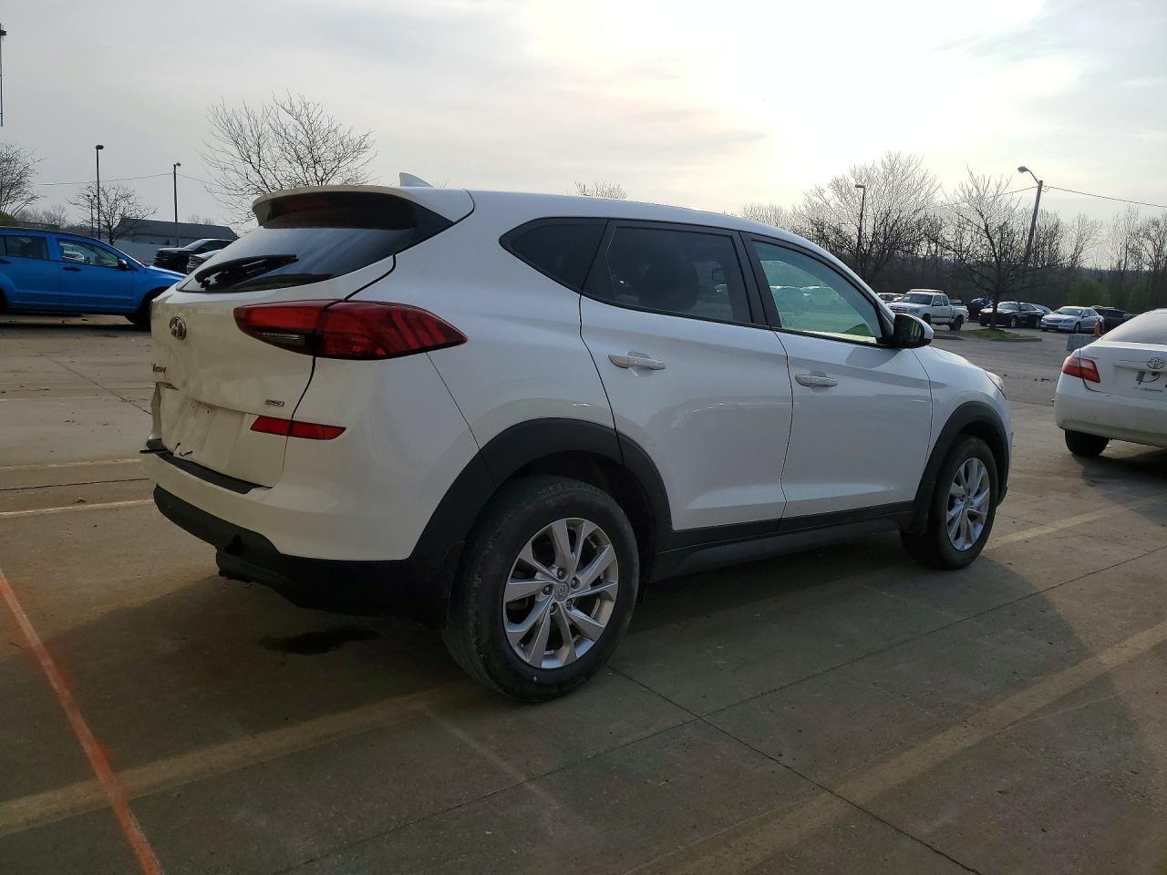 2021 Hyundai Tucson Se - zdjęcie 3