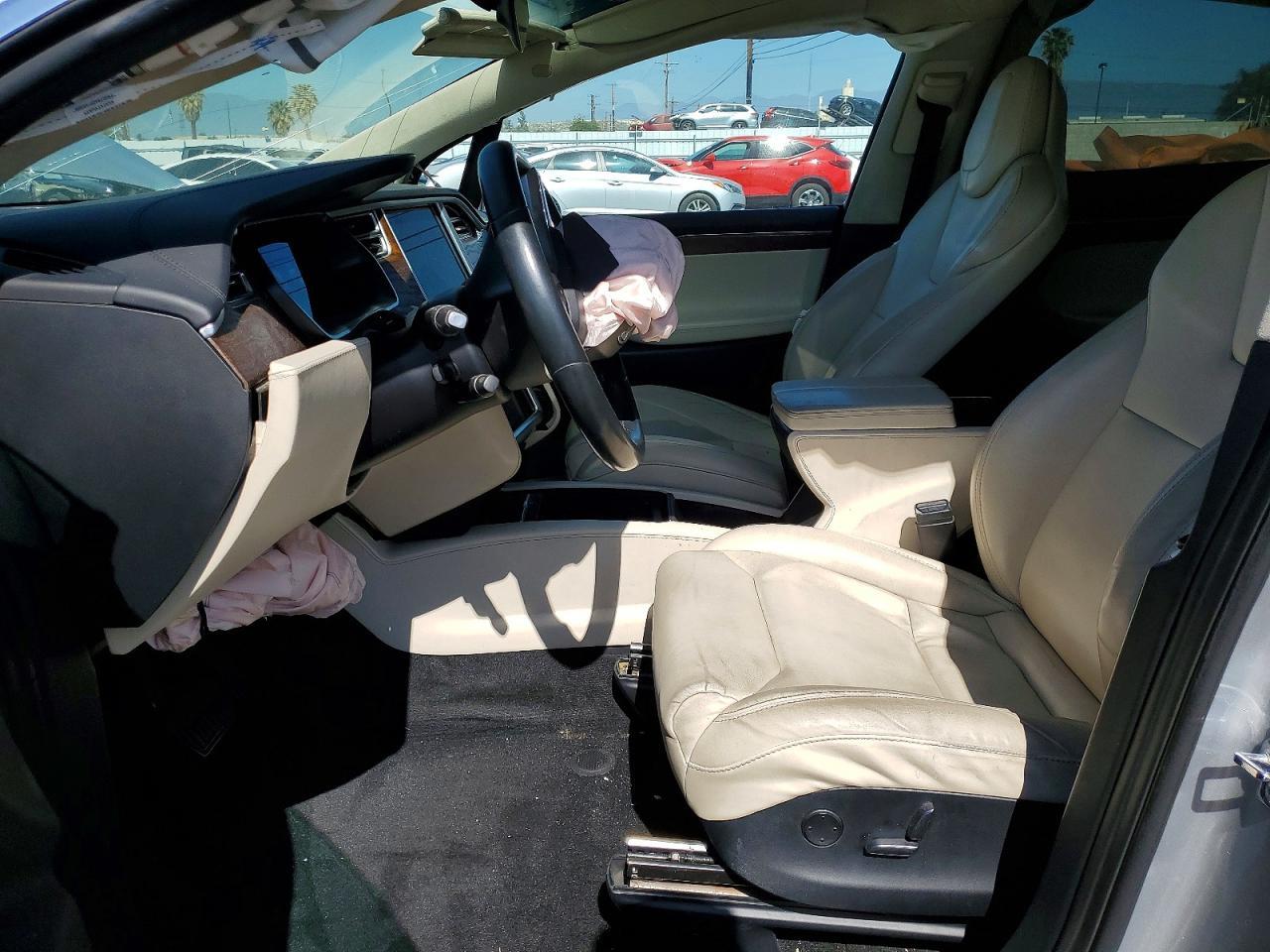 2017 Tesla Model X - zdjęcie 7
