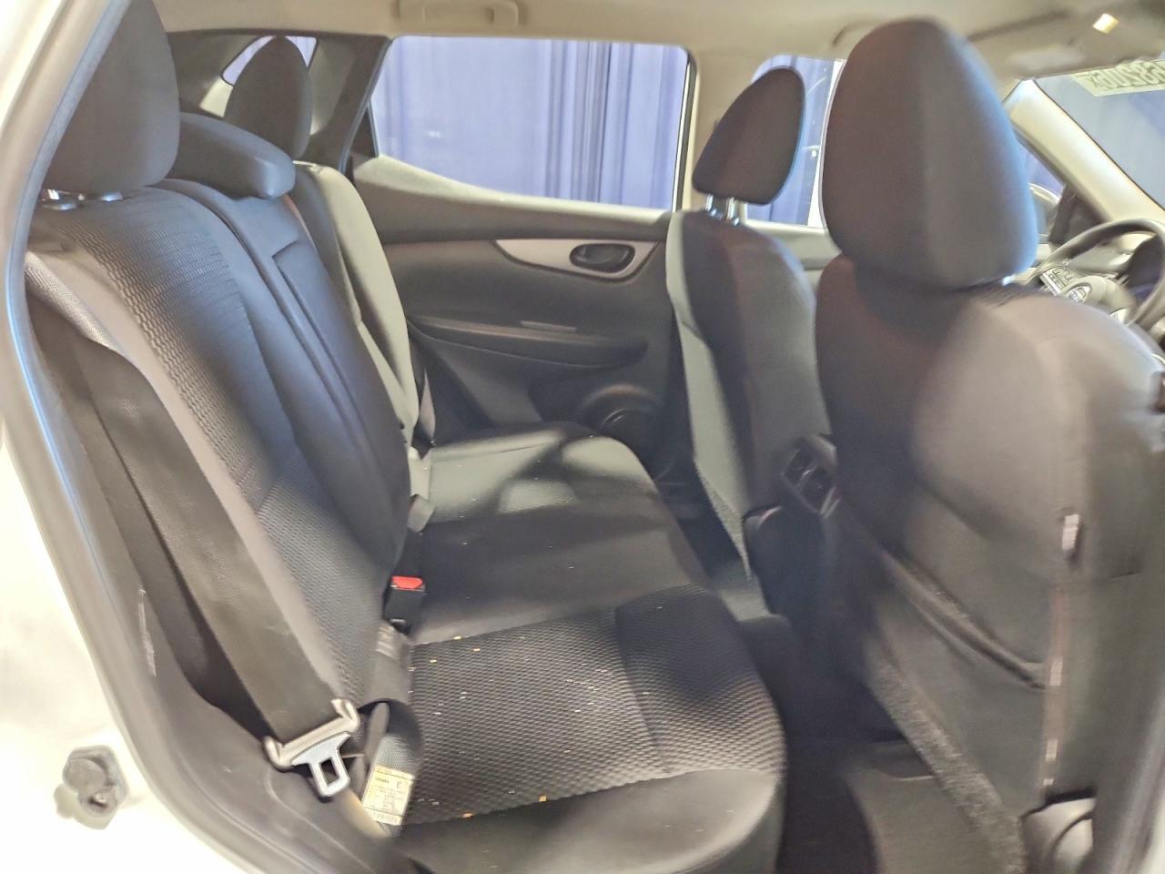 2018 Nissan Rogue Sport S - zdjęcie 11