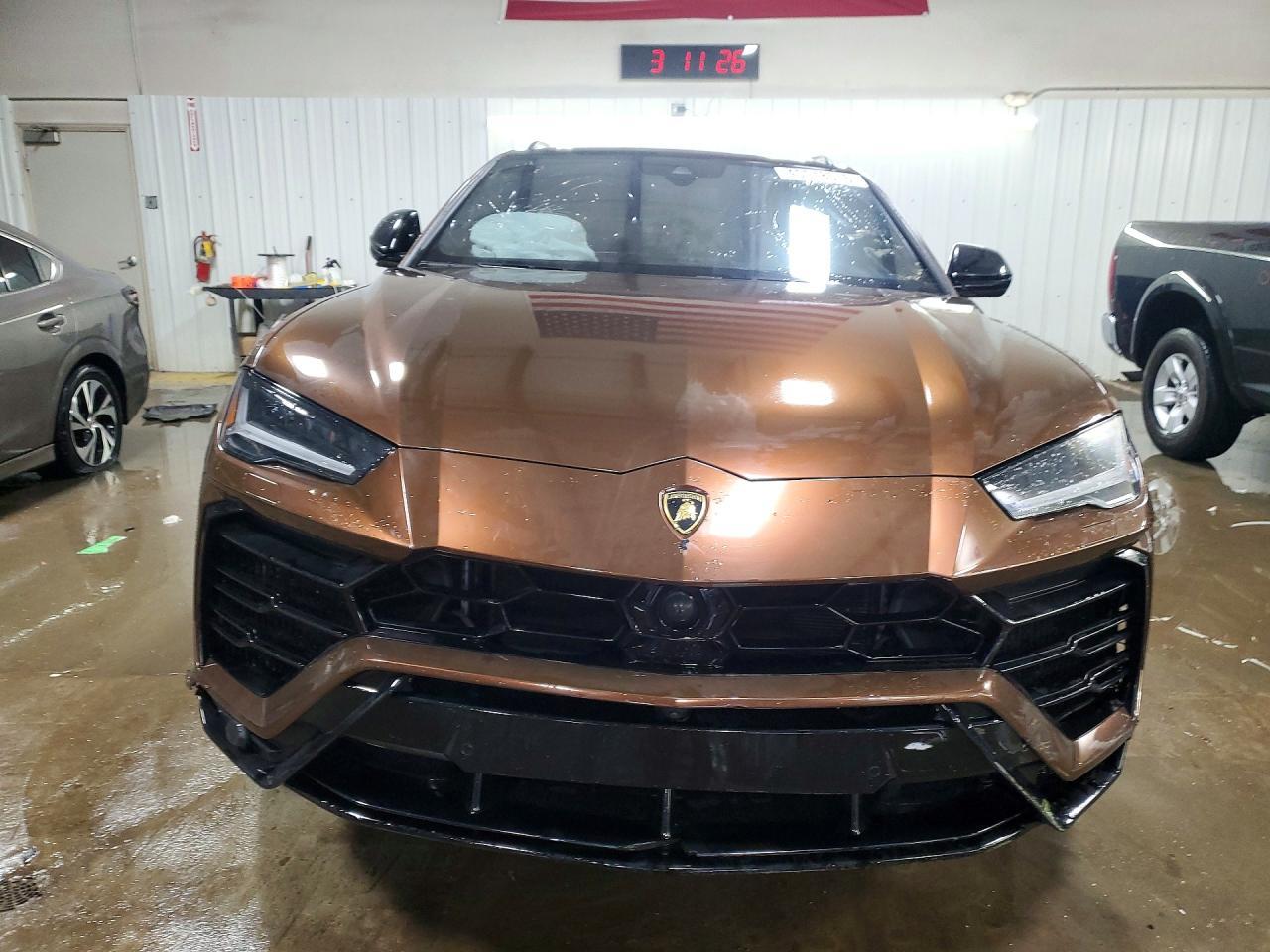 2020 Lamborghini Urus - zdjęcie 5