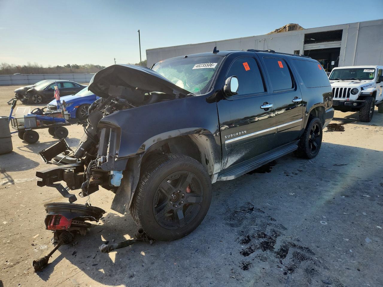 2013 Chevrolet Suburban K1500 Ltz - zdjęcie główne