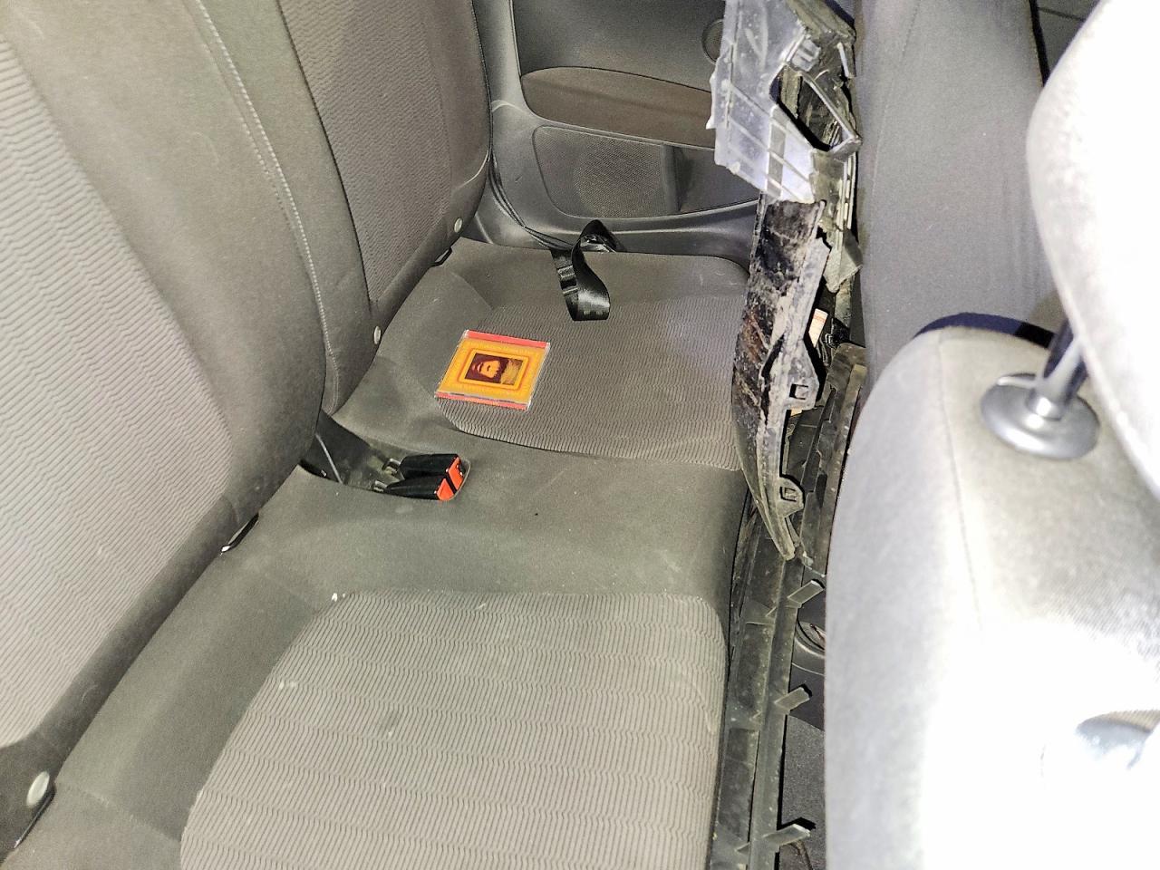 2014 Volkswagen Beetle - zdjęcie 11