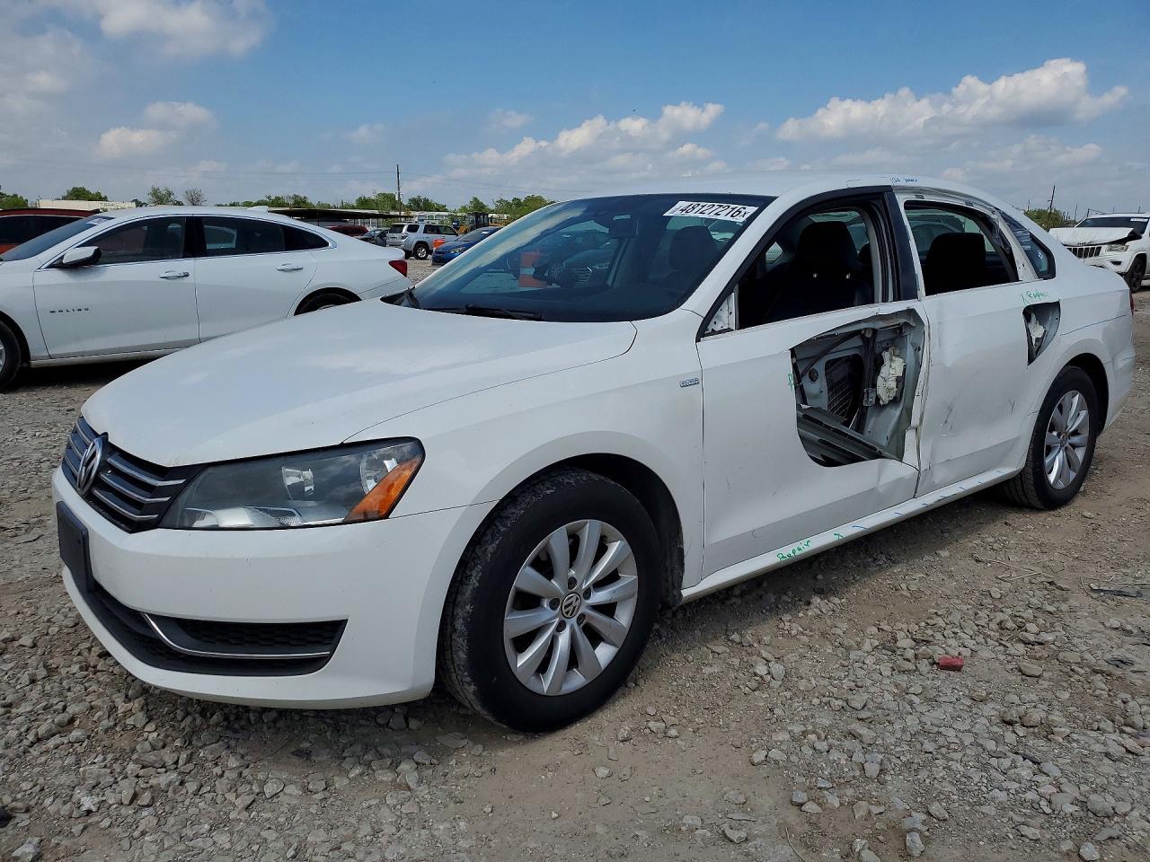 2014 Volkswagen Passat S - zdjęcie główne