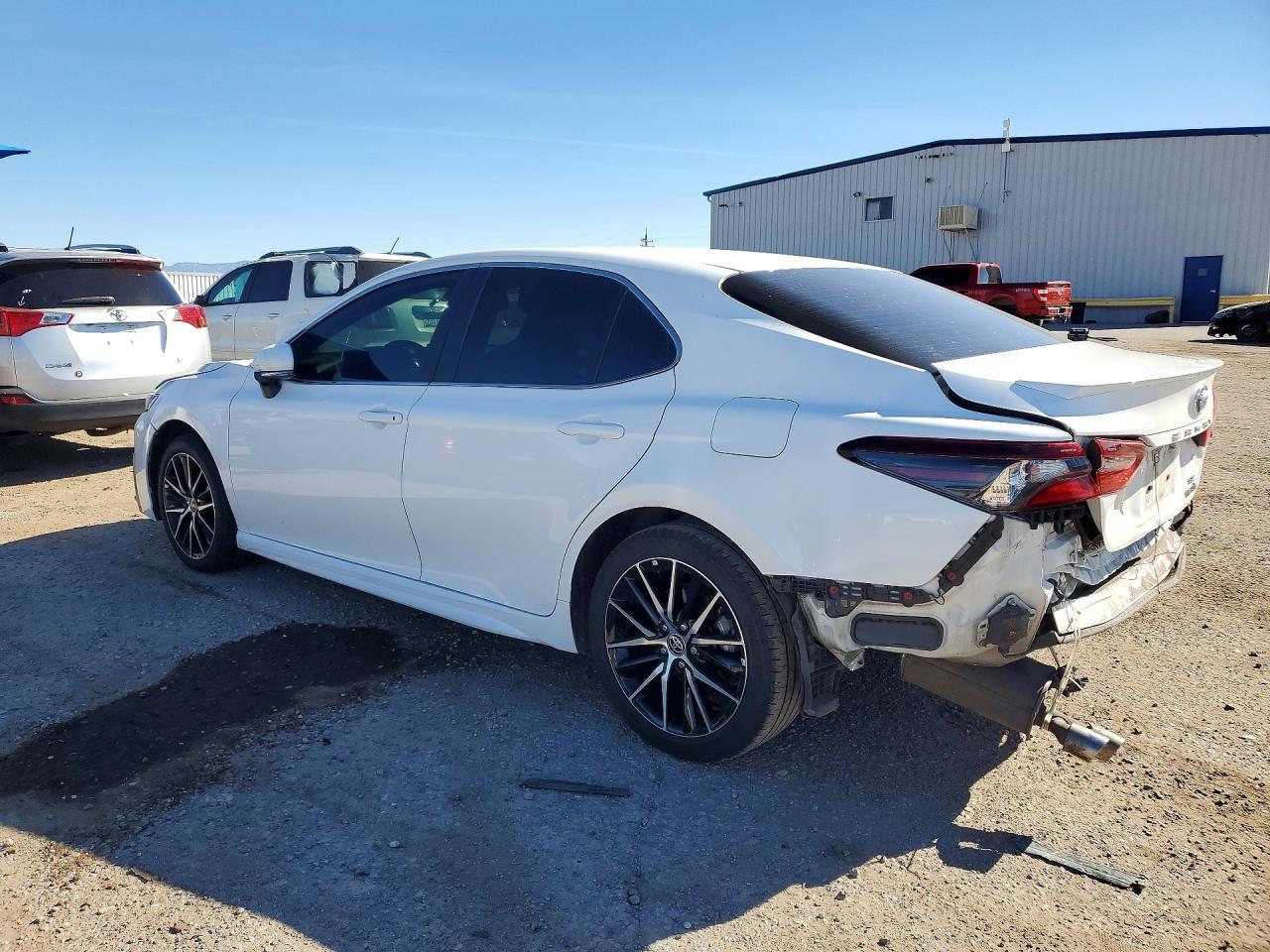 2024 Toyota Camry Hybrid Se - zdjęcie 2