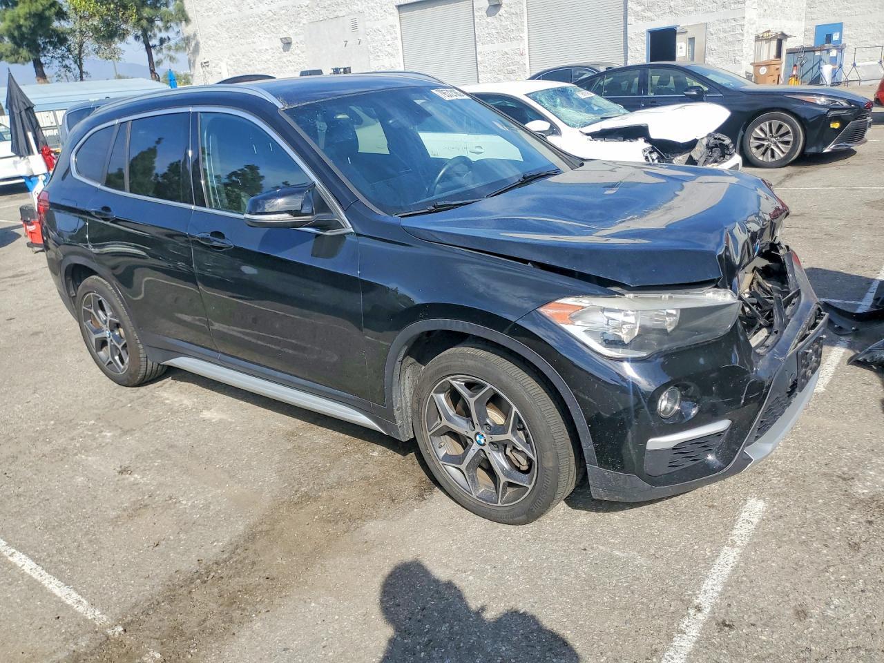 2017 BMW X1 Sdrive28I - zdjęcie 4