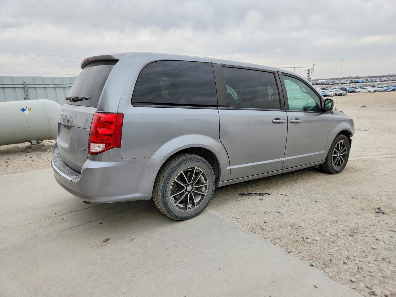 2019 Dodge Grand Caravan Gt - zdjęcie 3