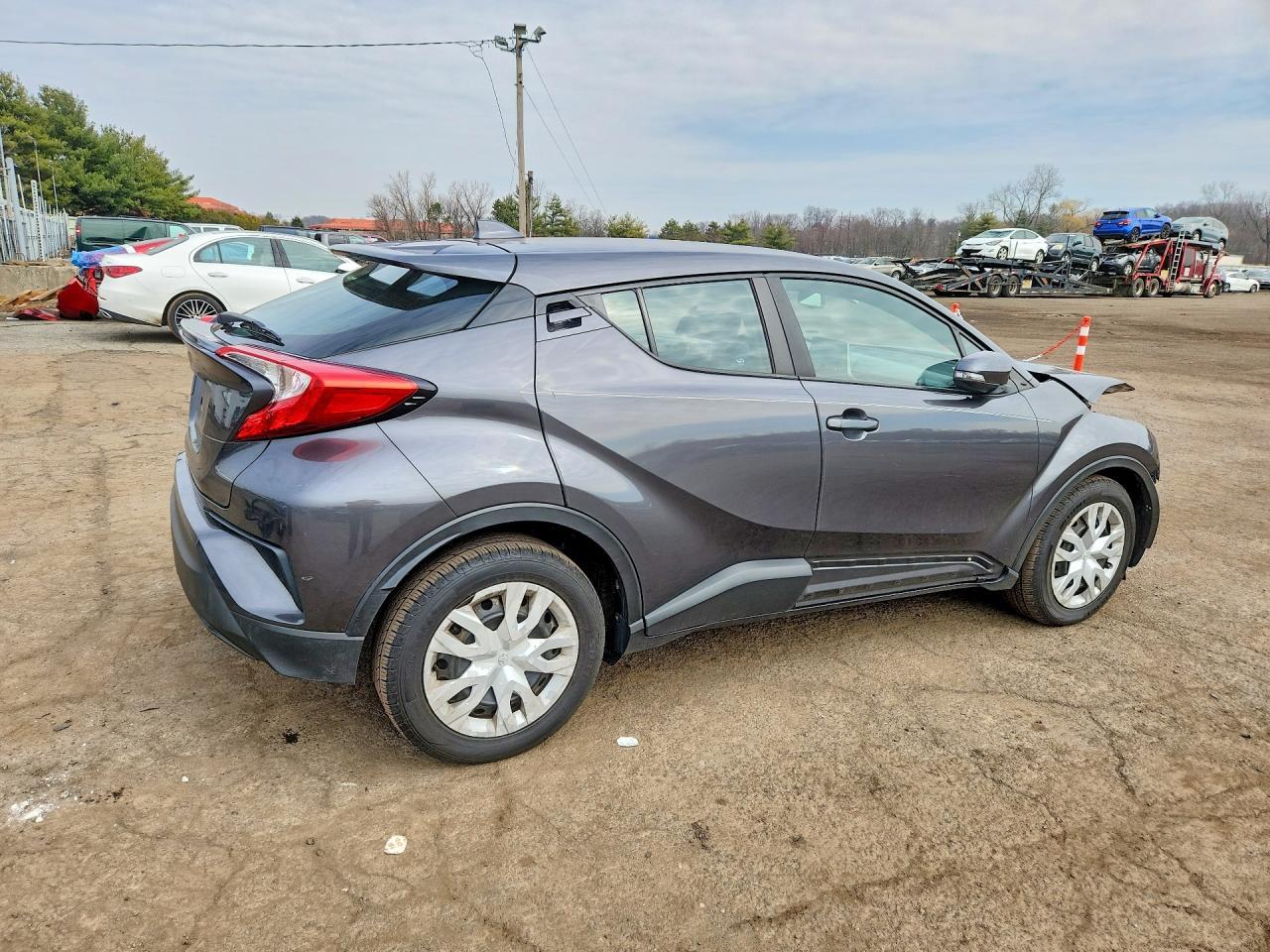 2019 Toyota C-Hr Le - zdjęcie 3