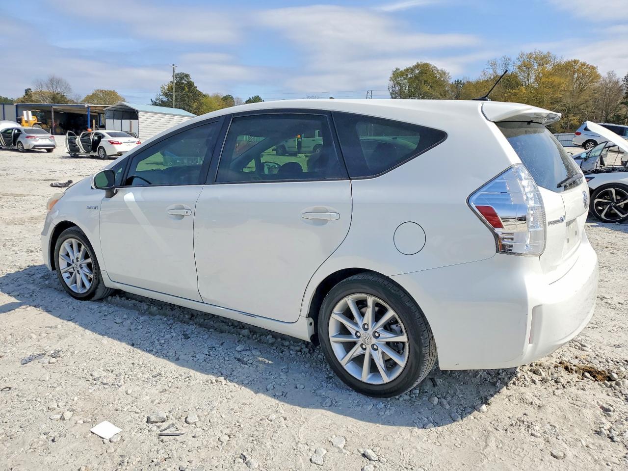 2013 Toyota Prius V Five - zdjęcie 2