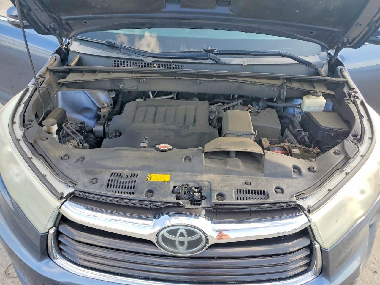 2015 Toyota Highlander Base - zdjęcie 12