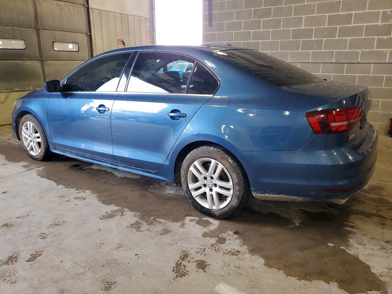 2017 Volkswagen Jetta - zdjęcie 2