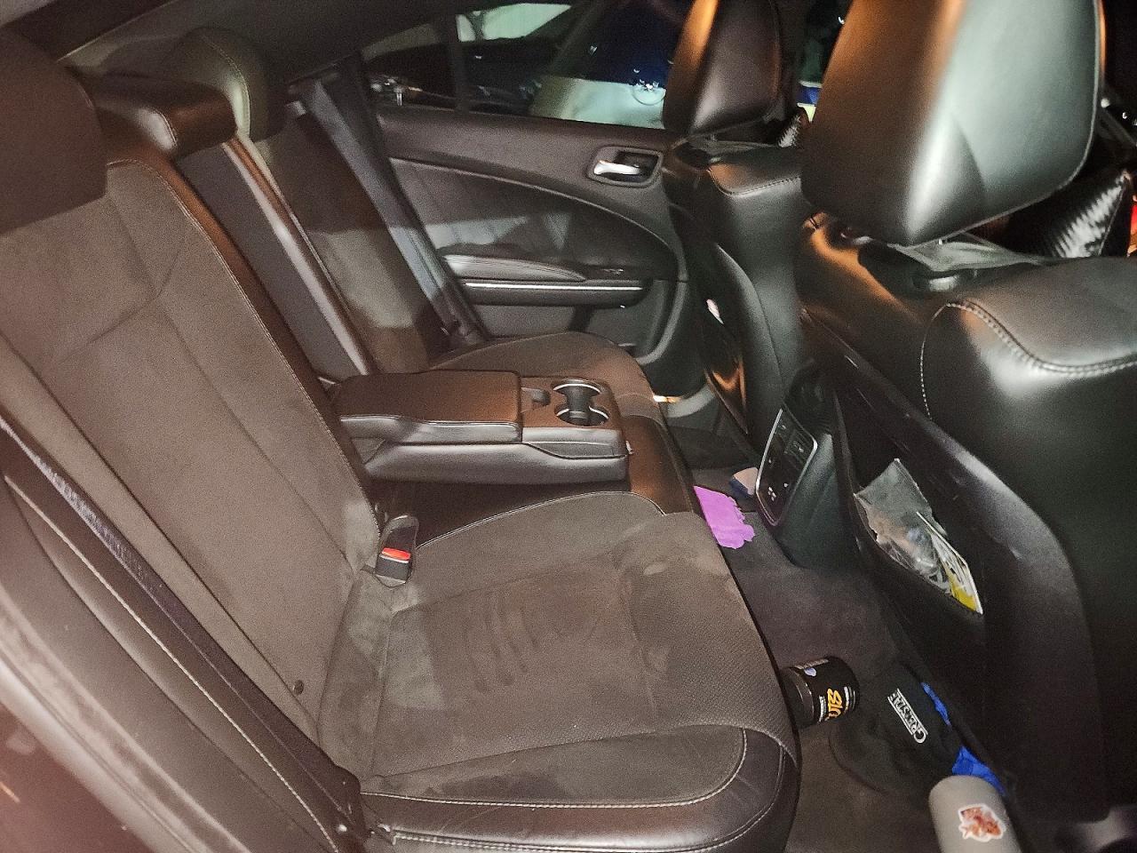 2018 Dodge Charger R - zdjęcie 11