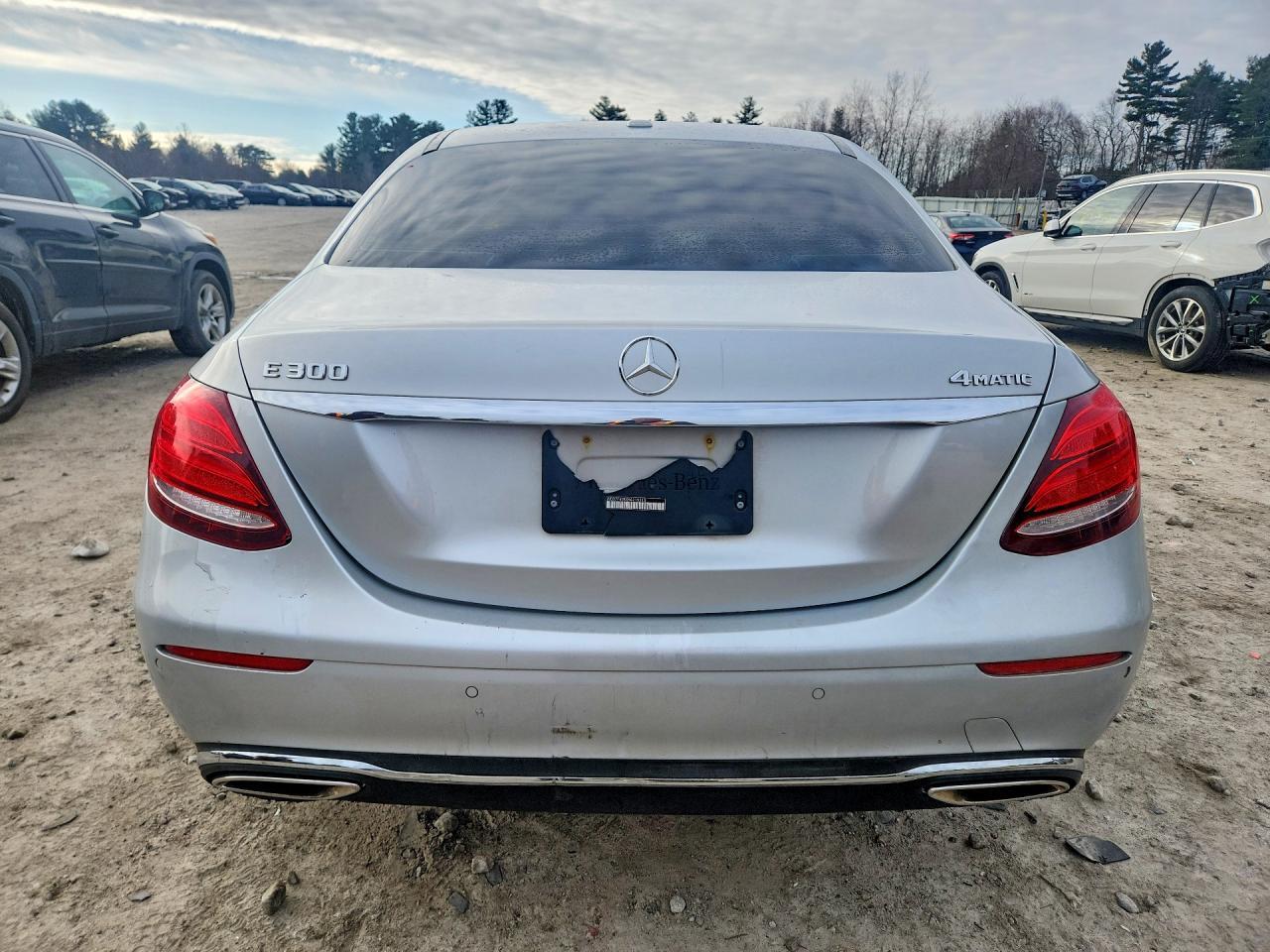 2017 Mercedes-Benz E 300 4Matic - zdjęcie 6