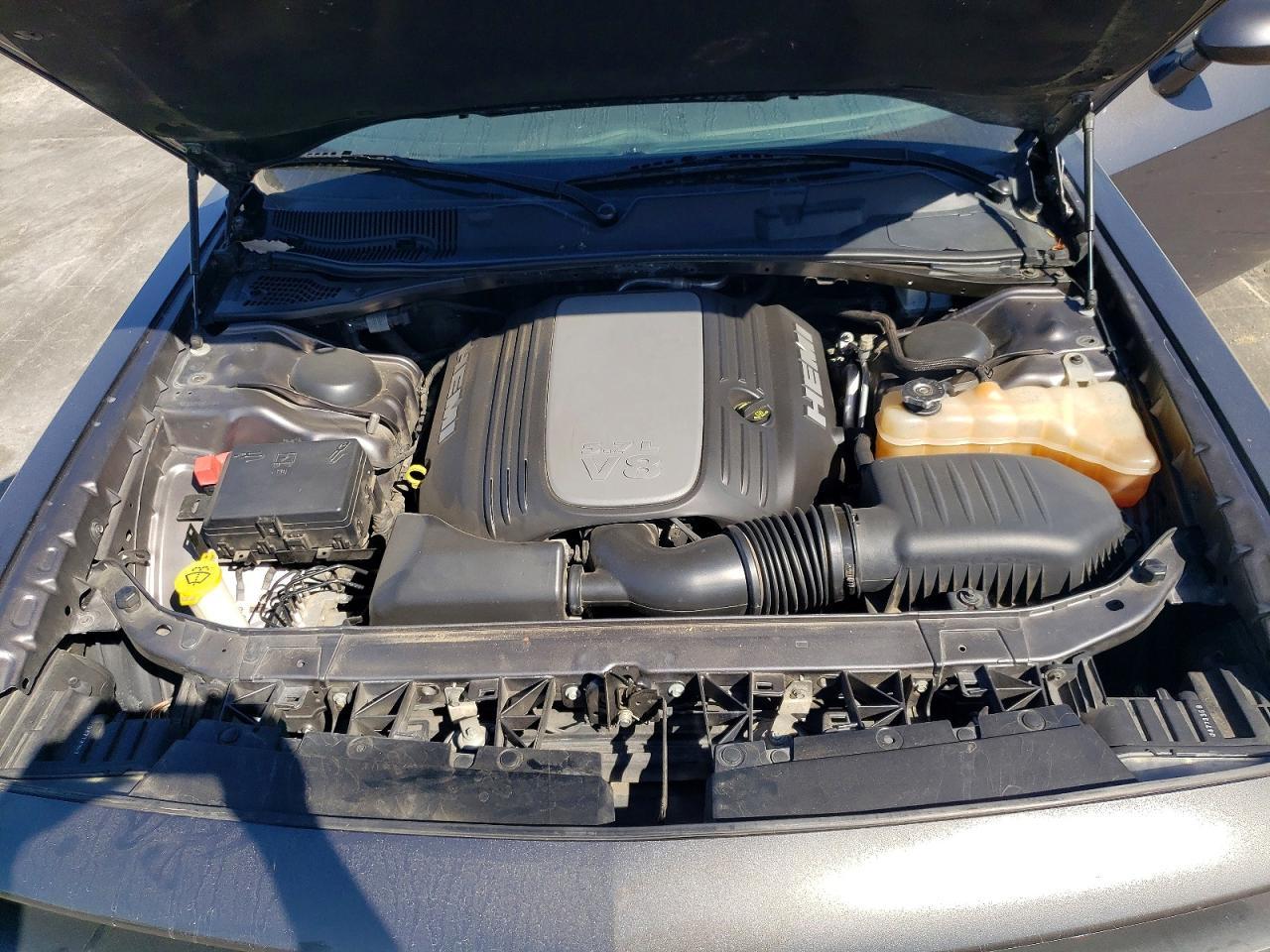 2016 Dodge Challenger R - zdjęcie 11