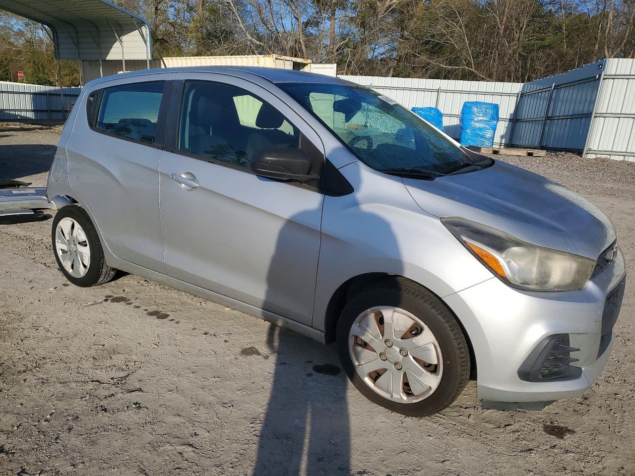 2016 Chevrolet Spark Ls - zdjęcie 4