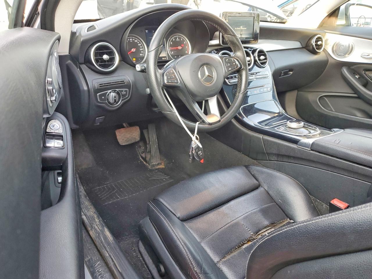 2017 Mercedes-Benz C 300 4Matic - zdjęcie 8