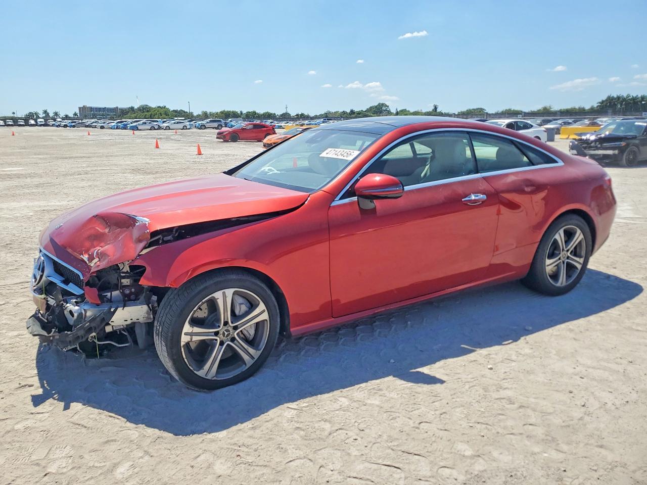 2018 Mercedes-Benz E 400 - zdjęcie główne