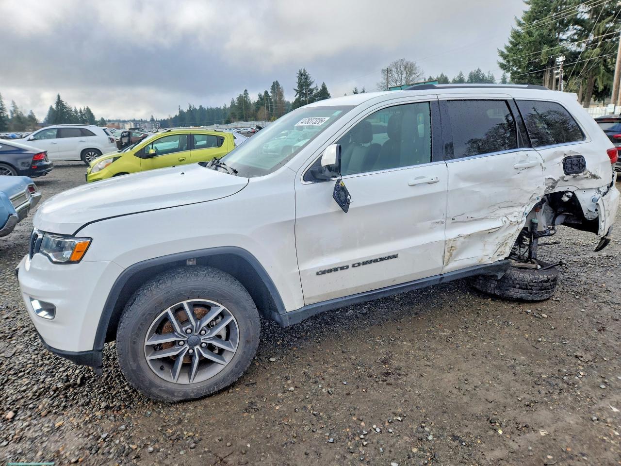 2020 Jeep Grand Cherokee Laredo - zdjęcie główne