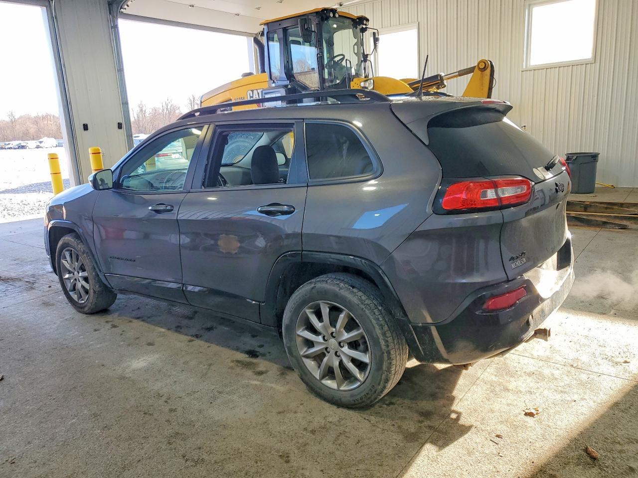 2018 Jeep Cherokee Latitude - zdjęcie 2