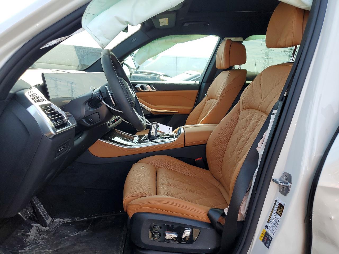 2026 BMW X5 xDrive50E - zdjęcie 7