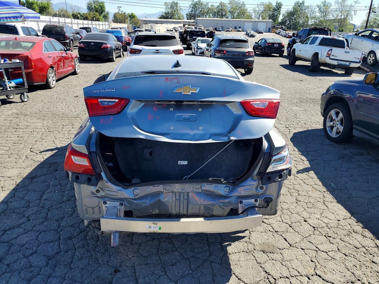 2024 Chevrolet Malibu Ls - zdjęcie 6