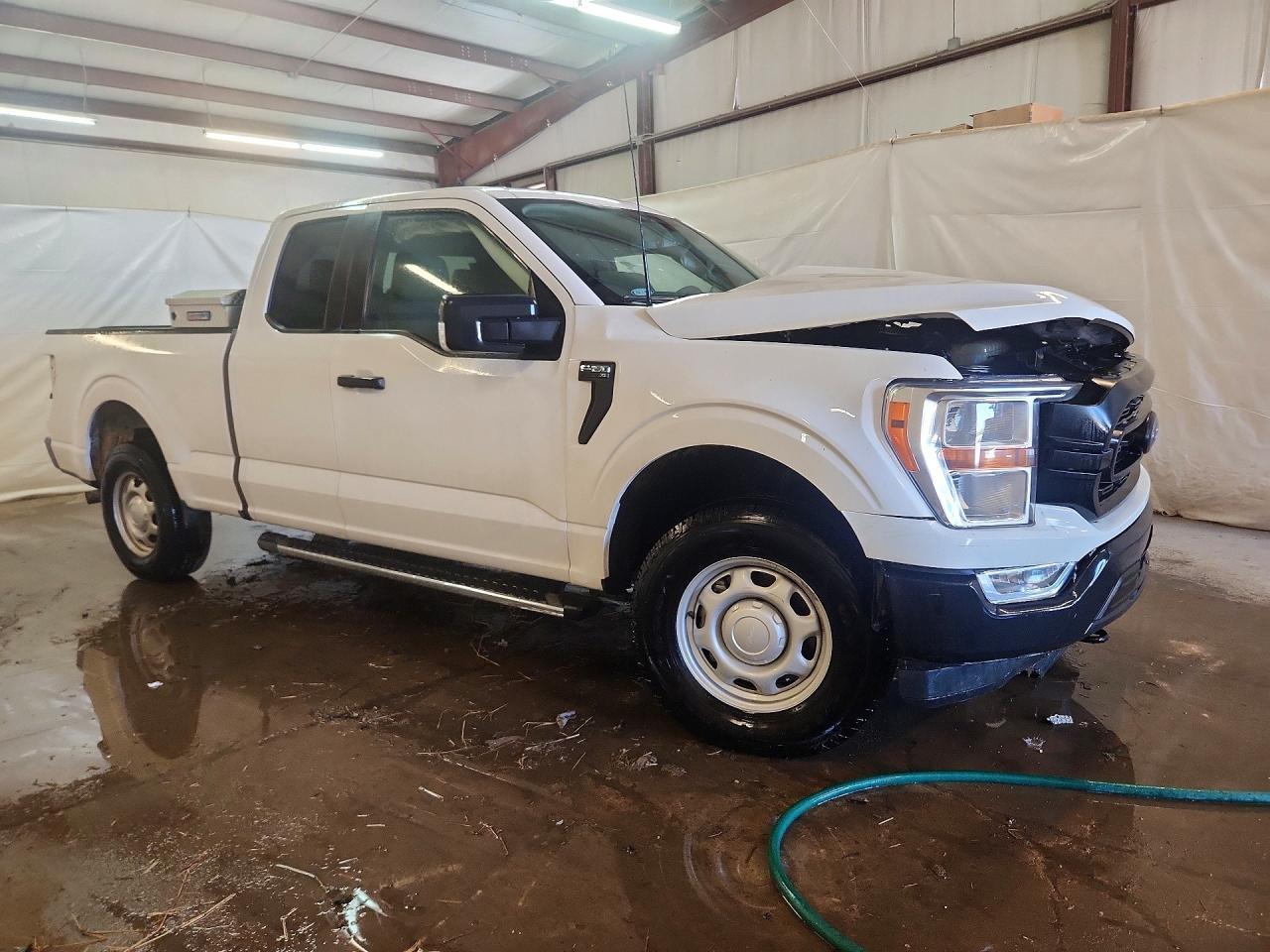 2022 Ford F150 Super Cab - zdjęcie 4