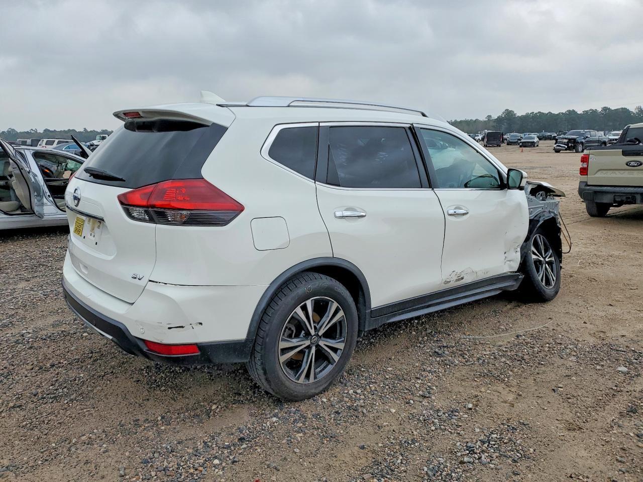 2019 Nissan Rogue Sv - zdjęcie 3