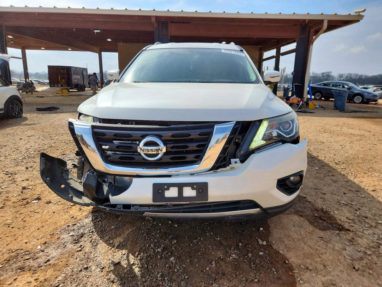 2017 Nissan Pathfinder Sl - zdjęcie 5