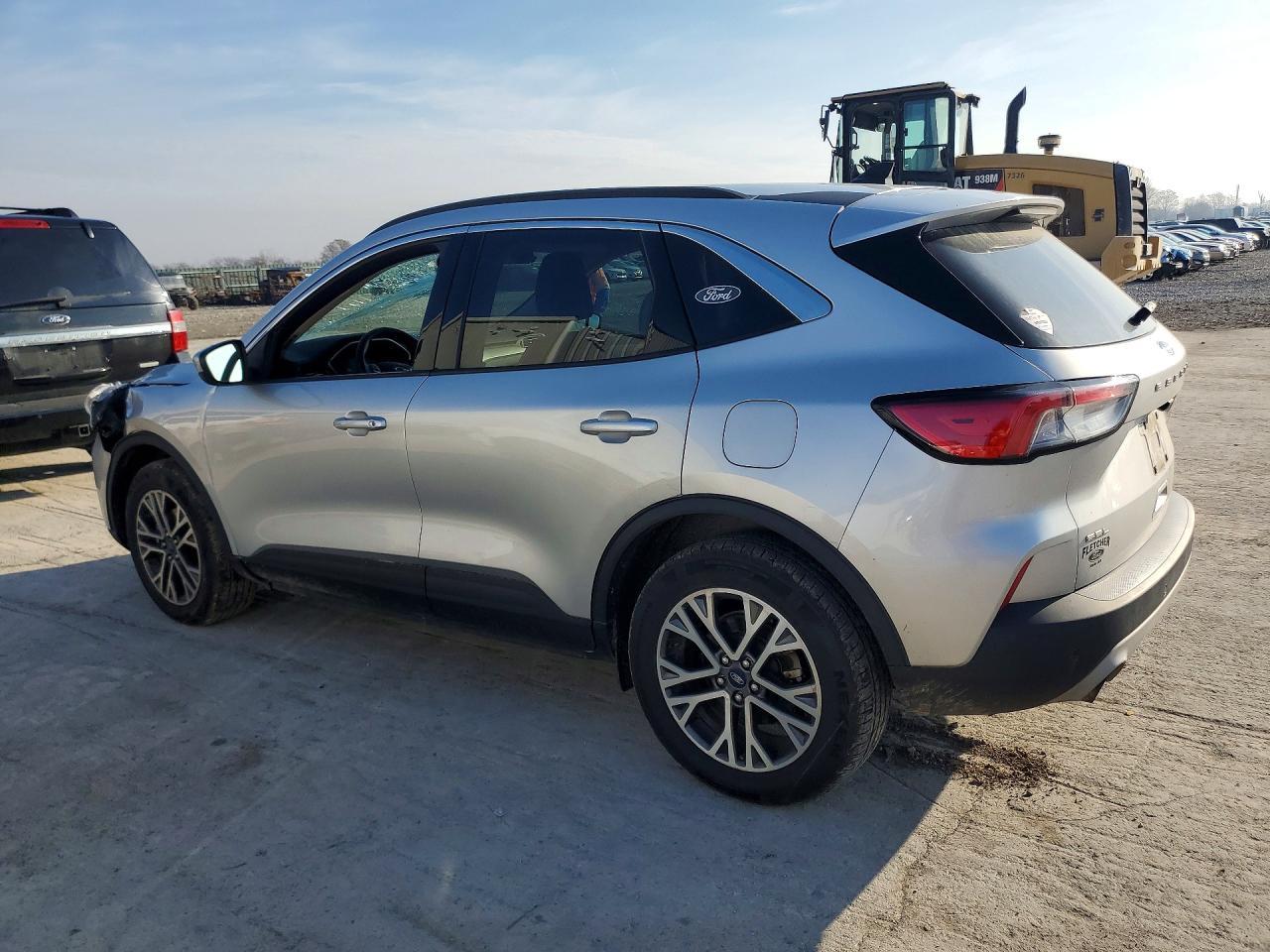 2020 Ford Escape Sel - zdjęcie 2