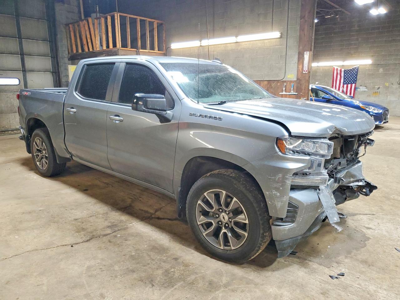 2019 Chevrolet Silverado K1500 Rst - zdjęcie 4