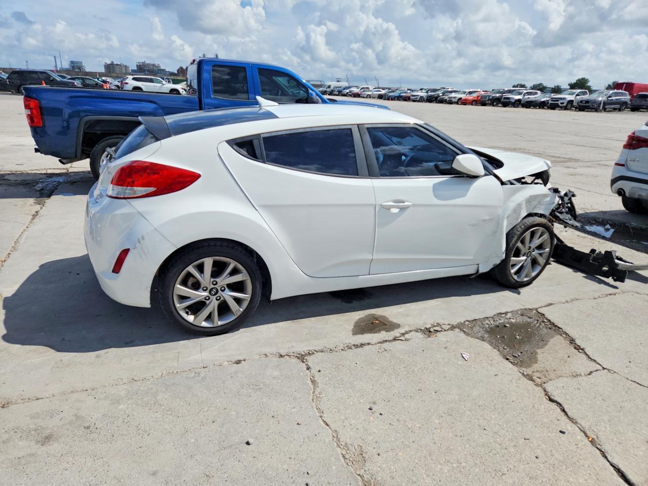 2017 Hyundai Veloster Base - zdjęcie 3