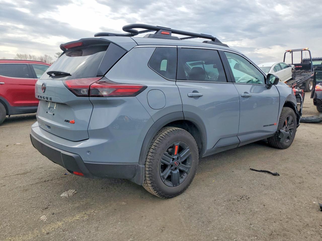 2026 Nissan Rogue Rock Creek - zdjęcie 3