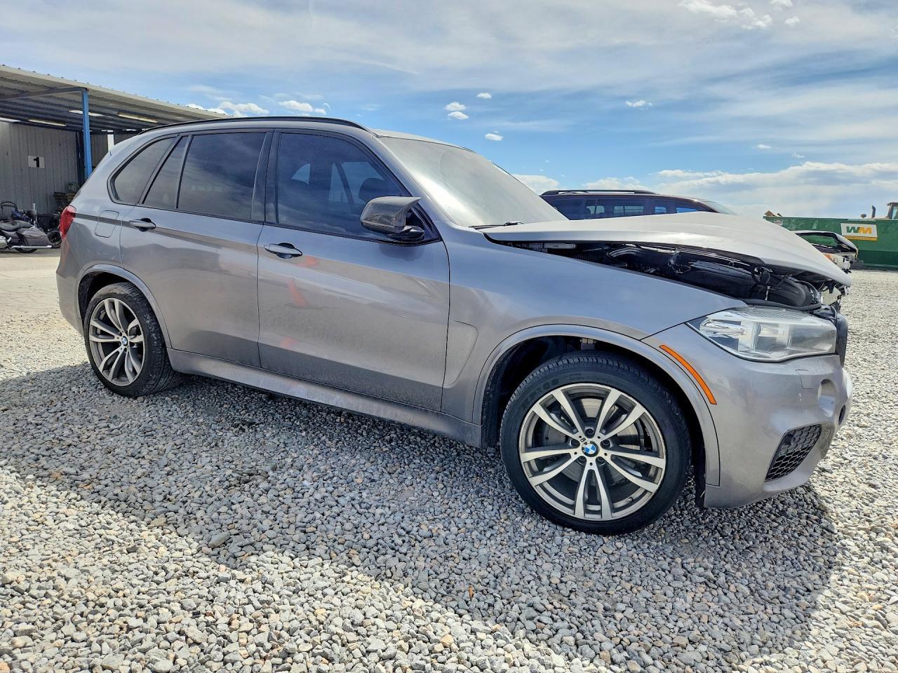 2016 BMW X5 xDrive50I - zdjęcie 4