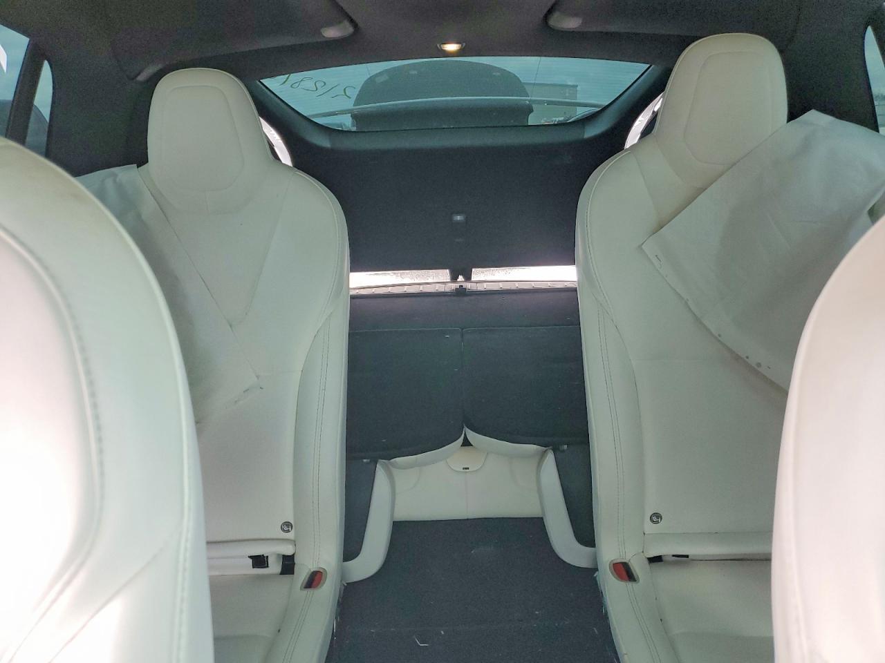 2020 Tesla Model X - zdjęcie 10