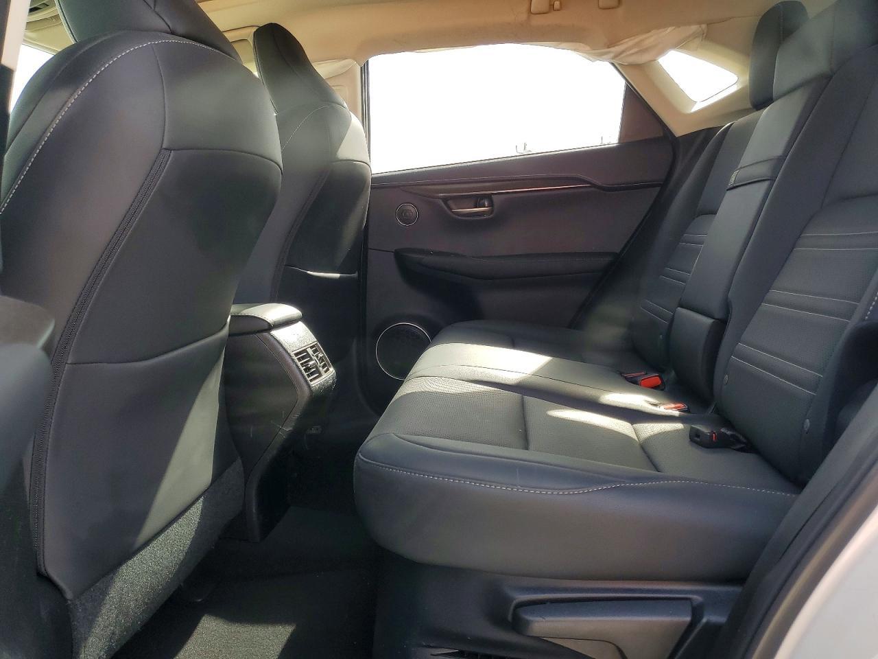 2021 Lexus Nx 300 Base - zdjęcie 11