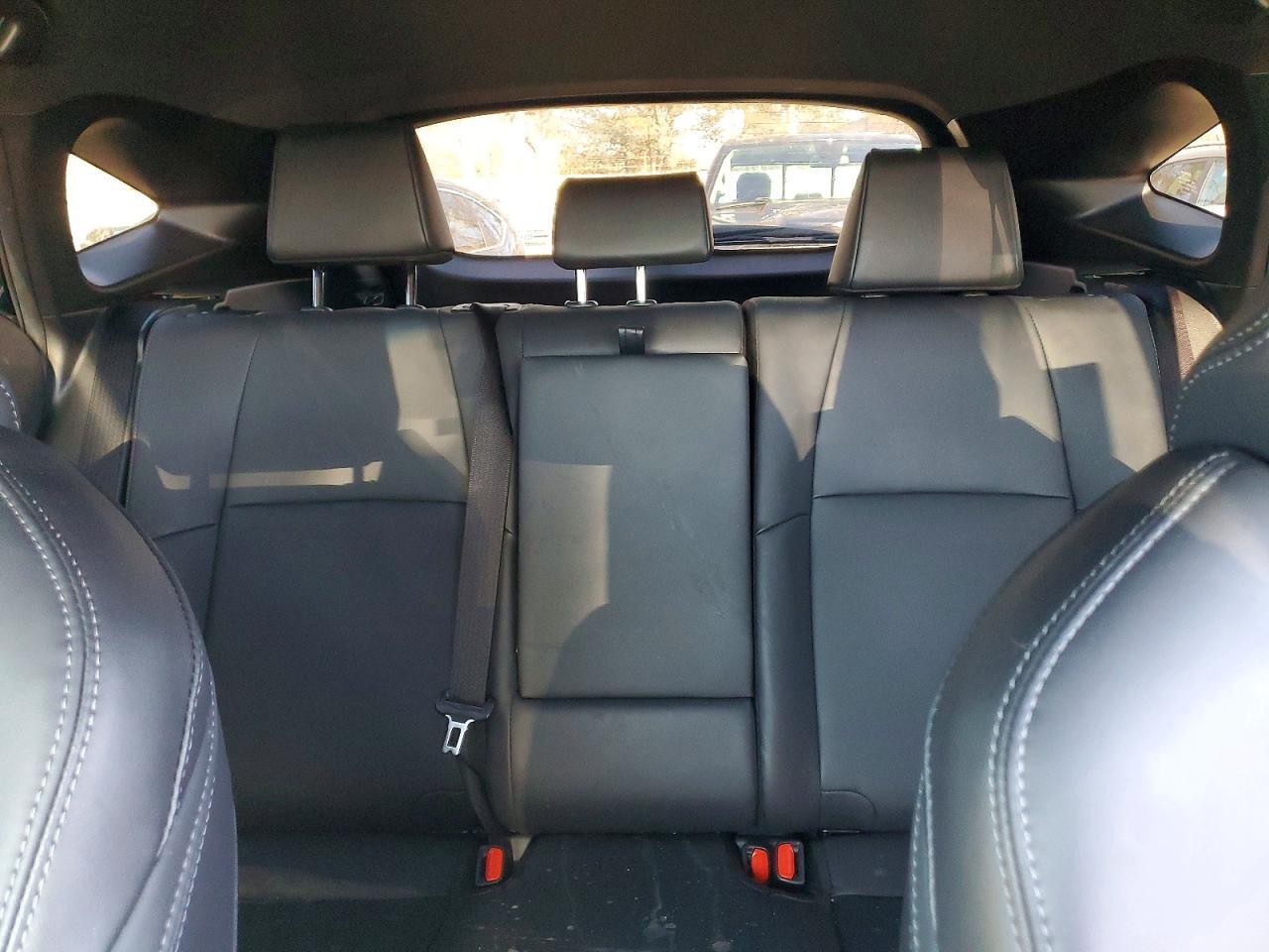 2023 Toyota Venza Nightshade Edition - zdjęcie 10